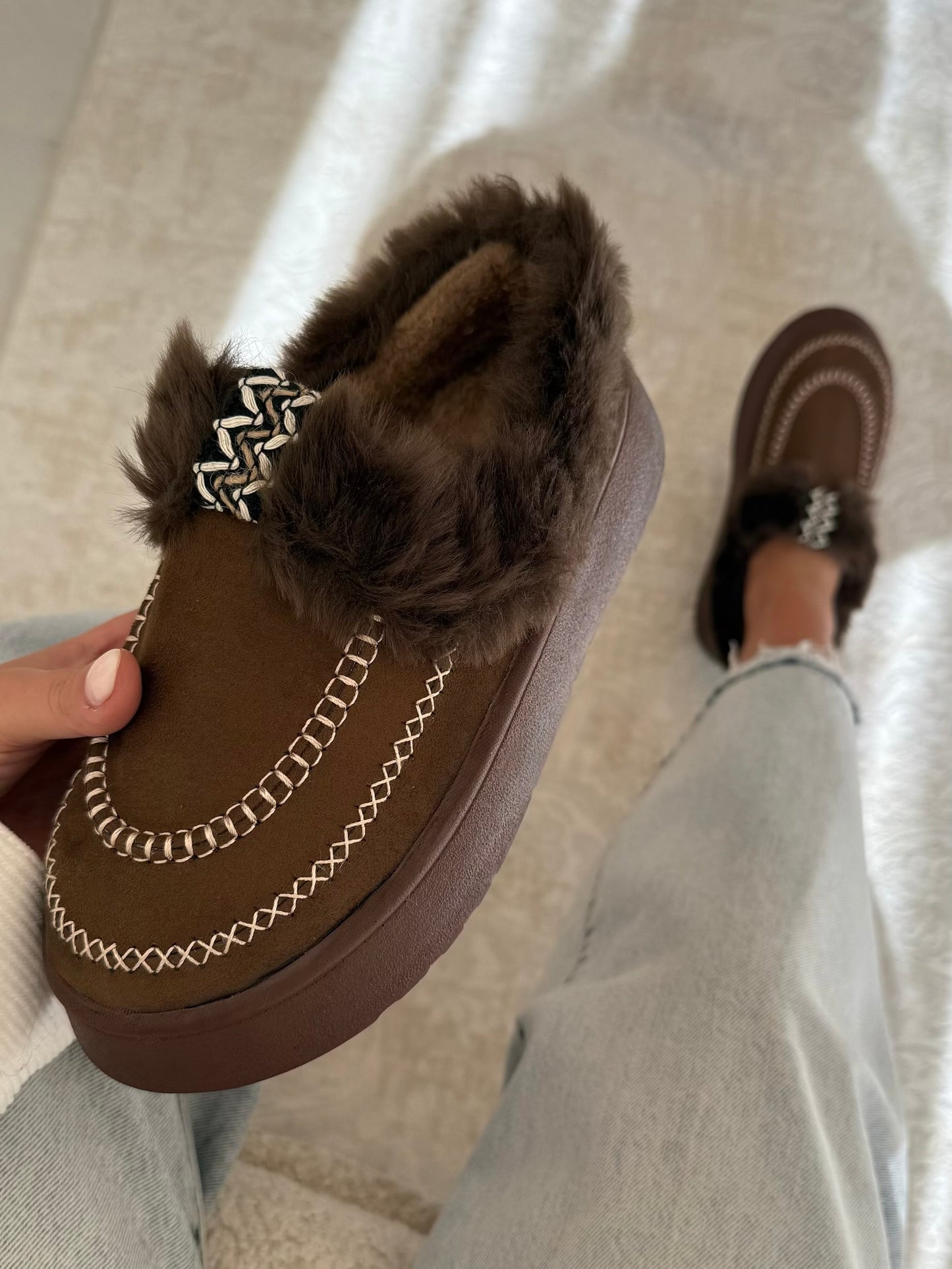 Double-stitched Wool Snow Boots