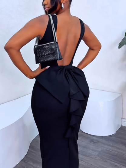 Back Bow Deep V-Nair Skirt
