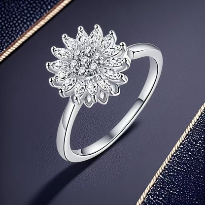 Vintage 18K Gold Diamond Sunflower Adjustable Rotating Ring