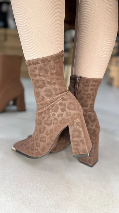 Suede Leopard Print Pointed-toe Boots