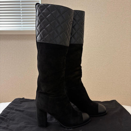 Quilted Leather Heeled Boots