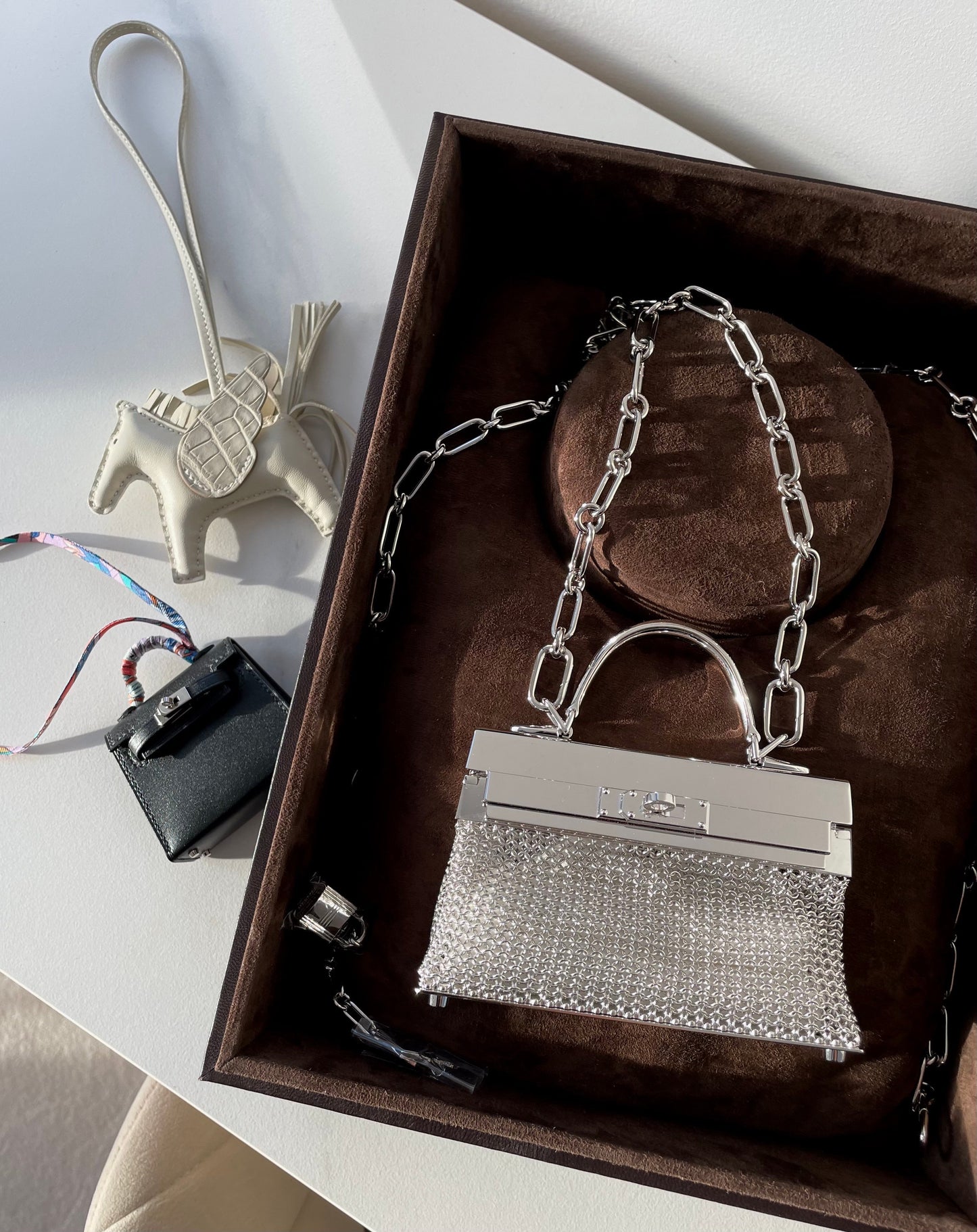 Metal Mesh Chain Pendant Mini Bag