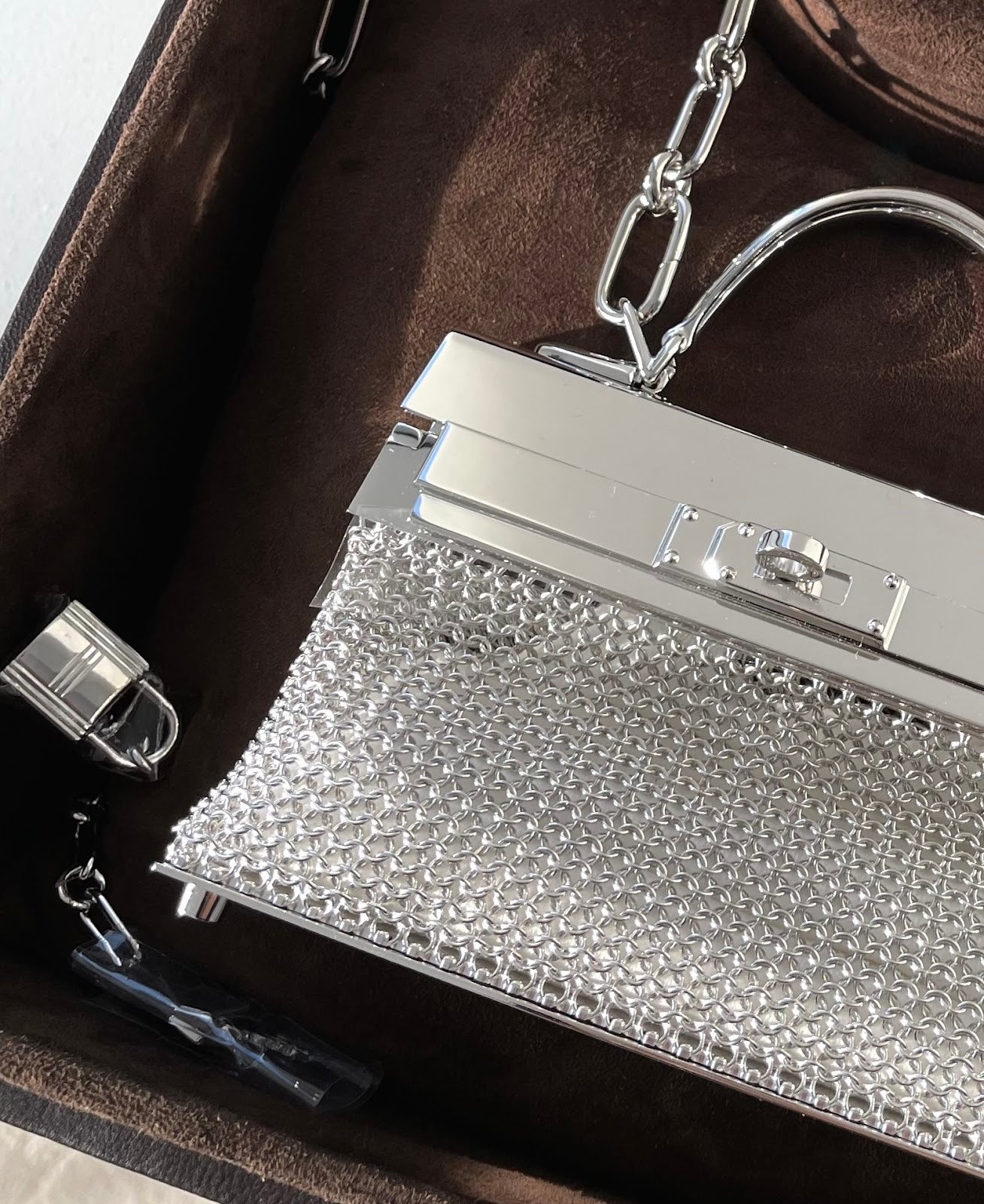 Metal Mesh Chain Pendant Mini Bag