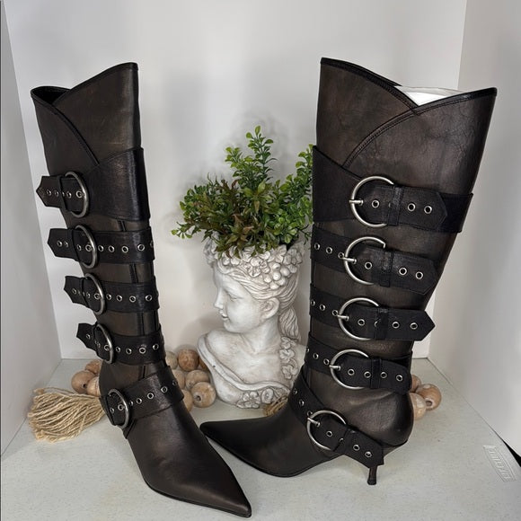 Strap And Buckle Knee-high Heeled Boots
