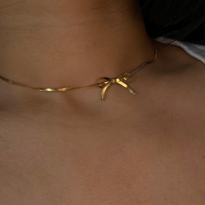 Bow Necklace