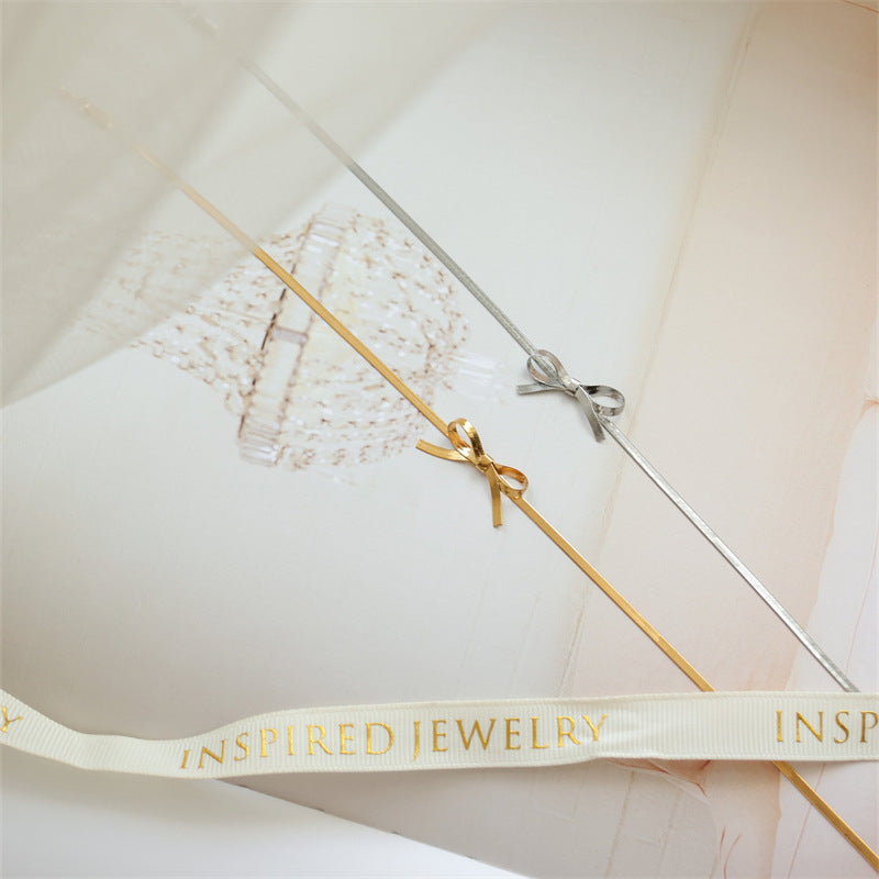 Bow Necklace